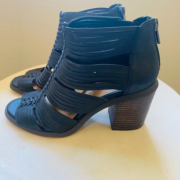 Lucky Brand Women's Black Leather Lace Bootie Open Toe High Heels Size 7.5 M - Picture 3 of 9